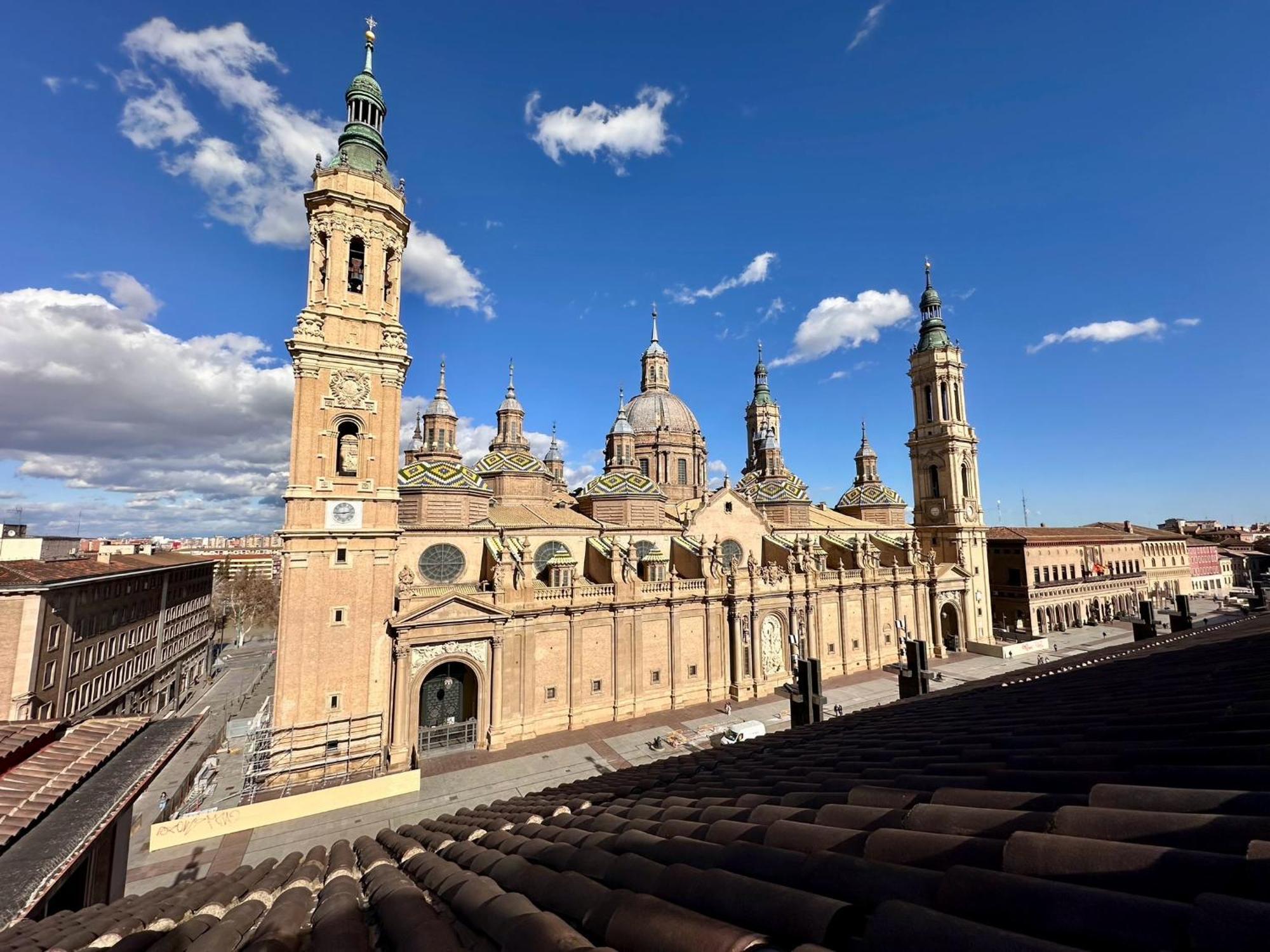 La Plaza Del Pilar Lägenhet Zaragoza Exteriör bild
